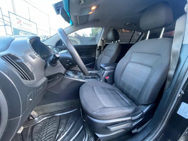 KIA SPORTAGE LX 2.0 - Imagen 16