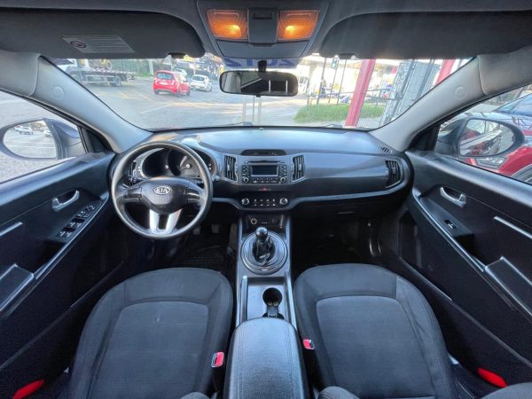 KIA SPORTAGE LX 2.0 - Imagen 11