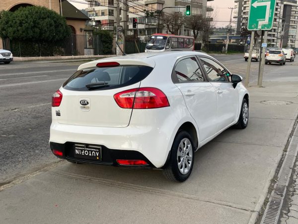 KIA RIO 5 EX 1.4 - Imagen 4