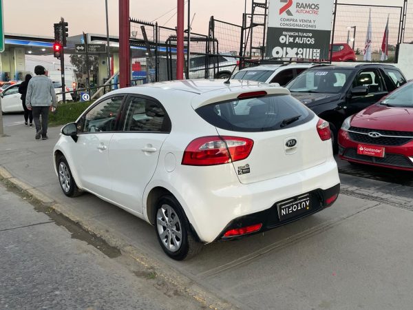 KIA RIO 5 EX 1.4 - Imagen 6