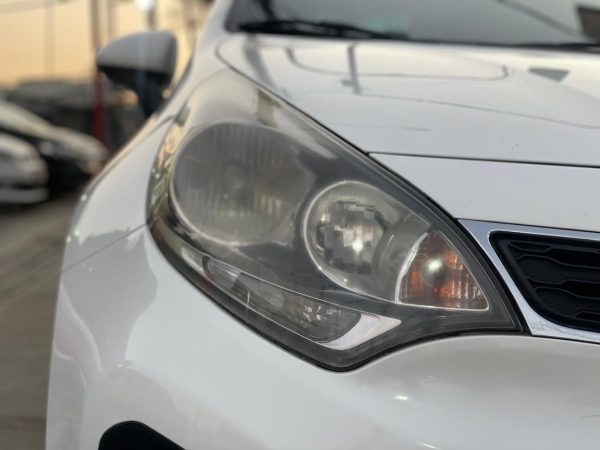 KIA RIO 5 EX 1.4 - Imagen 12