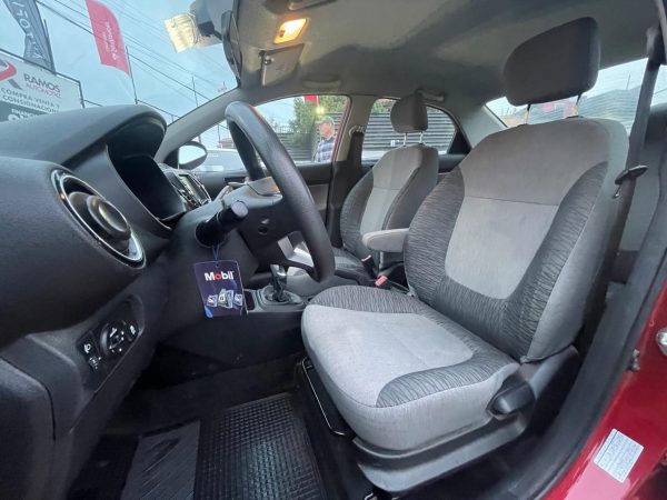 KIA SOLUTO 1.4 - Imagen 7