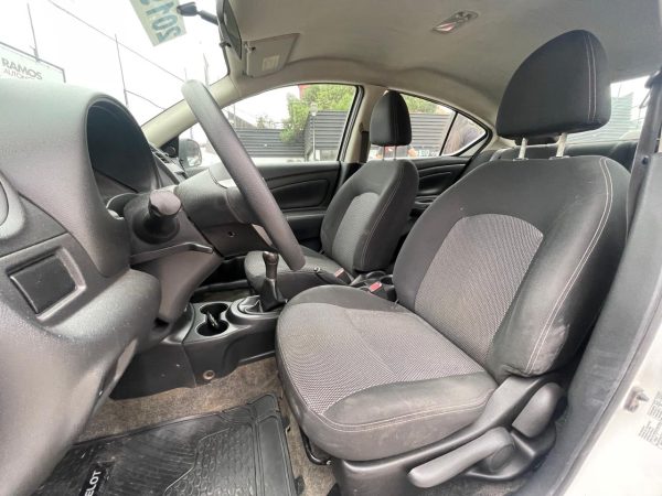 NISSAN VERSA DRIVE 1.6 - Imagen 9