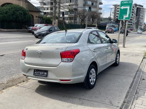 HYUNDAI VERNA CB 1.4 - Imagen 4