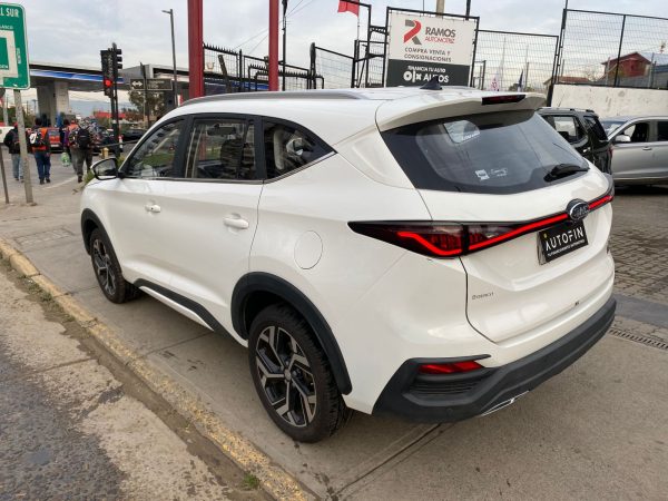 JAC JS8 LUXURY SE 6 MT - Imagen 3