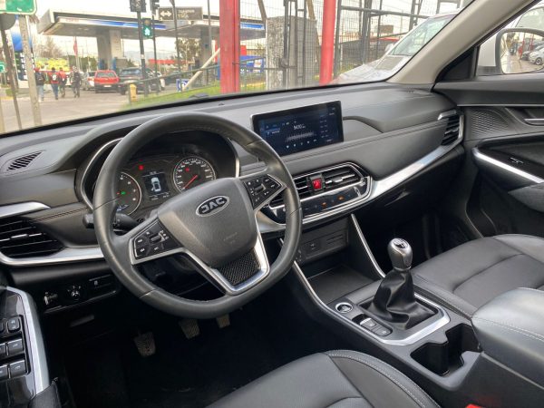 JAC JS8 LUXURY SE 6 MT - Imagen 4