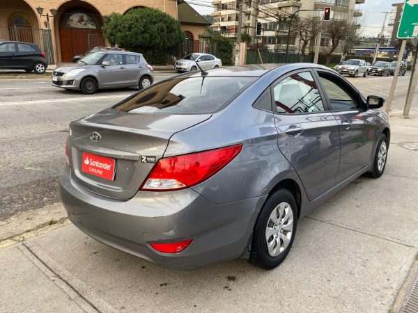 HYUNDAI ACCENT RB GL A/C - Imagen 8