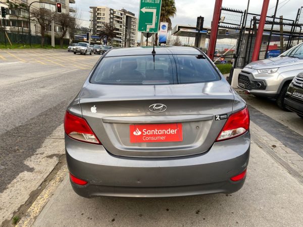 HYUNDAI ACCENT RB GL A/C - Imagen 9