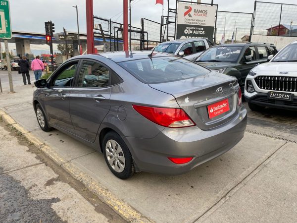 HYUNDAI ACCENT RB GL A/C - Imagen 10