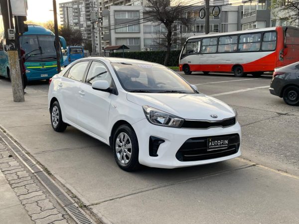 KIA SOLUTO LX 1.4 - Imagen 6