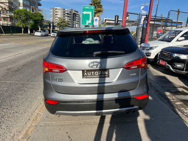 HYUNDAI SANTA FE GLS 2.2 DIESEL - Imagen 8